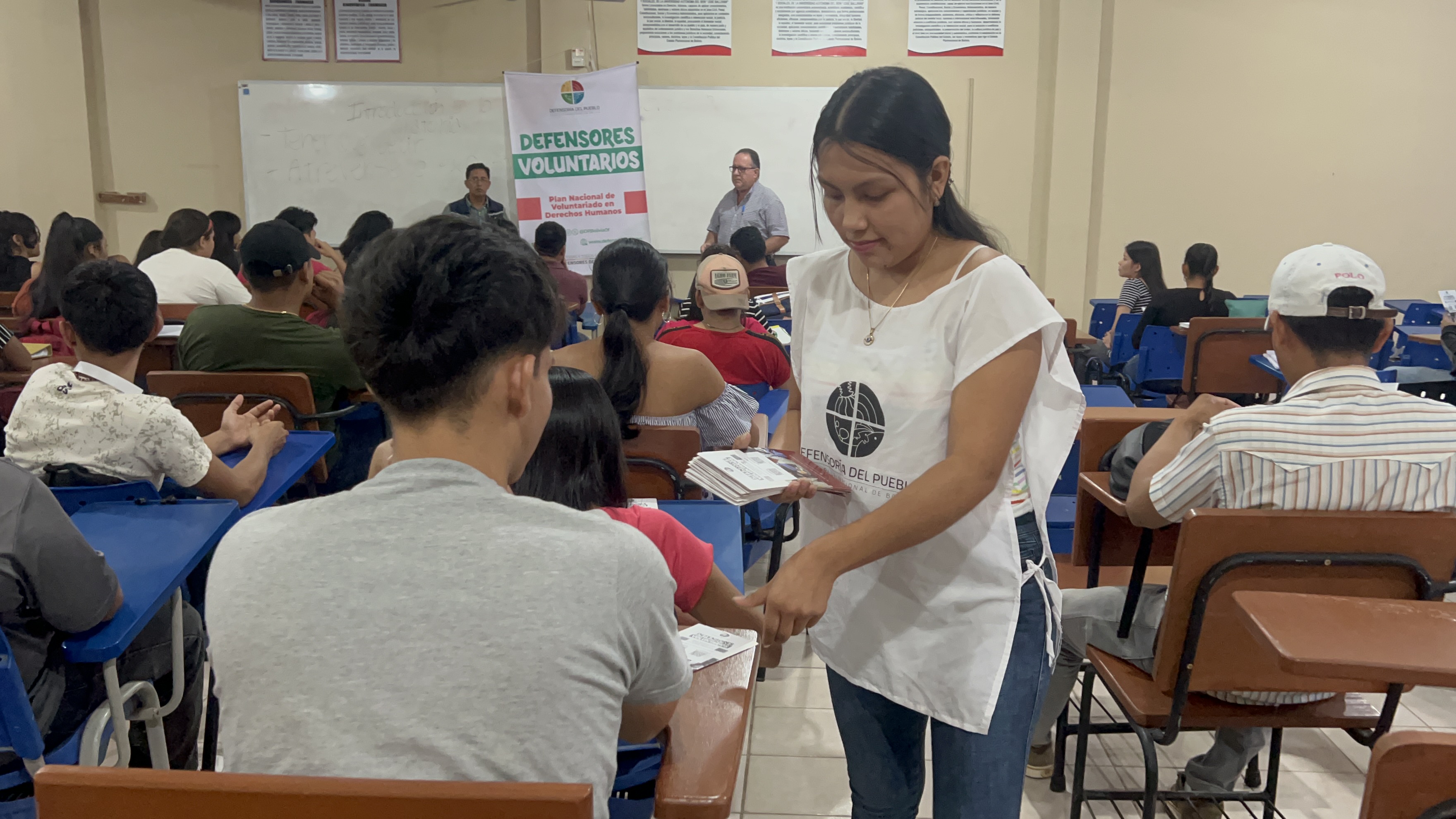 DEFENSORIA DEL PUEBLO PROMOCIONÓ EL PLAN NACIONAL DE VOLUNTARIADO EN DERECHOS HUMANOS A ESTUDIANTES DE LA UNIVERSIDAD AUTÓNOMA DEL BENI