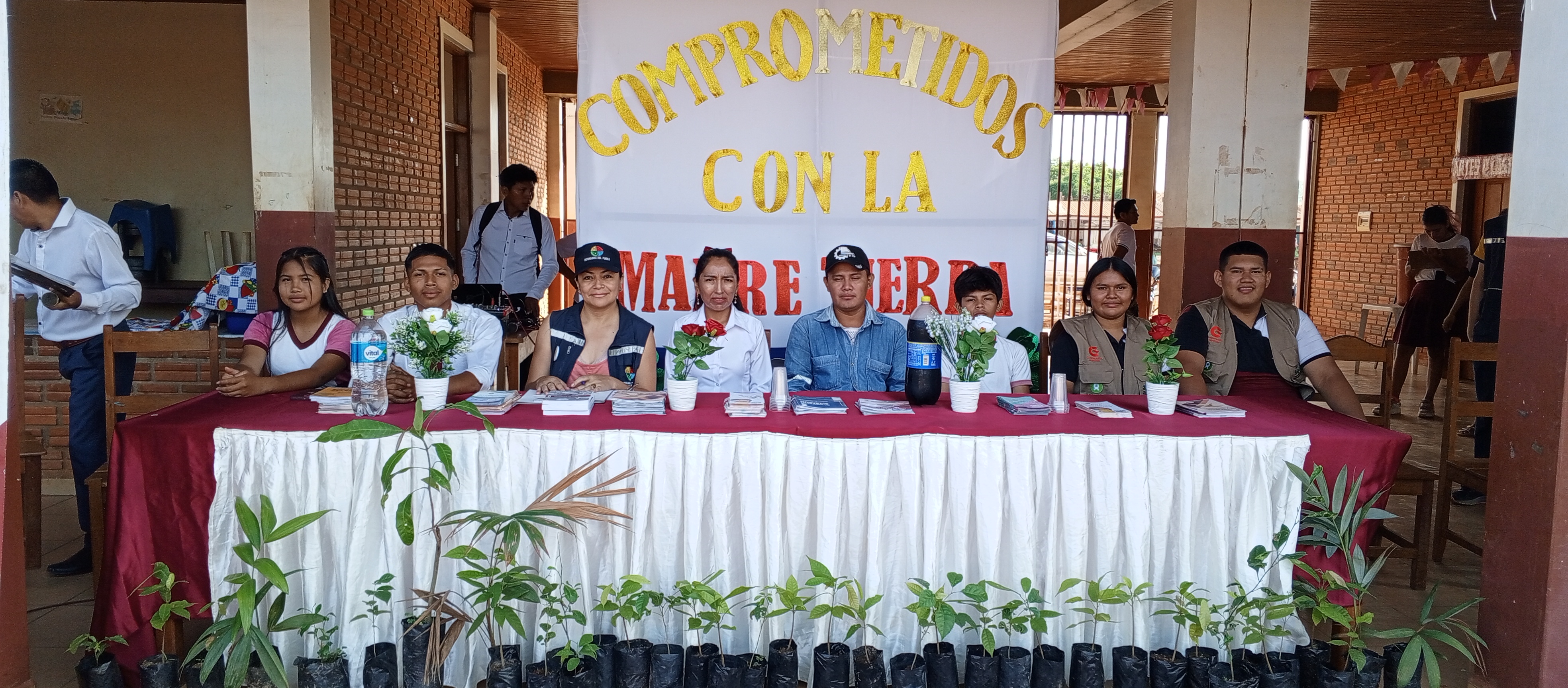 LA UNIDAD EDUCATIVA MARIANO JUSTINIANO ORBE Y LA DEFENSORÍA DEL PUEBLO CONMEMORAN EL DÍA DEL DESAGRAVIO A LA MADRE TIERRA EN EL MUNICIPIO DEL SENA