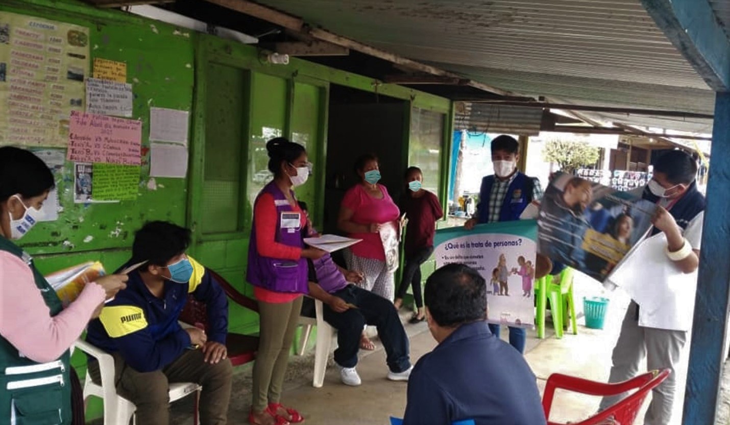 DEFENSORÍA DEL PUEBLO IMPULSA CAMPAÑA DE PREVENCIÓN CONTRA LA TRATA Y TRÁFICO DE PERSONAS EN EL TRÓPICO DE COCHABAMBA