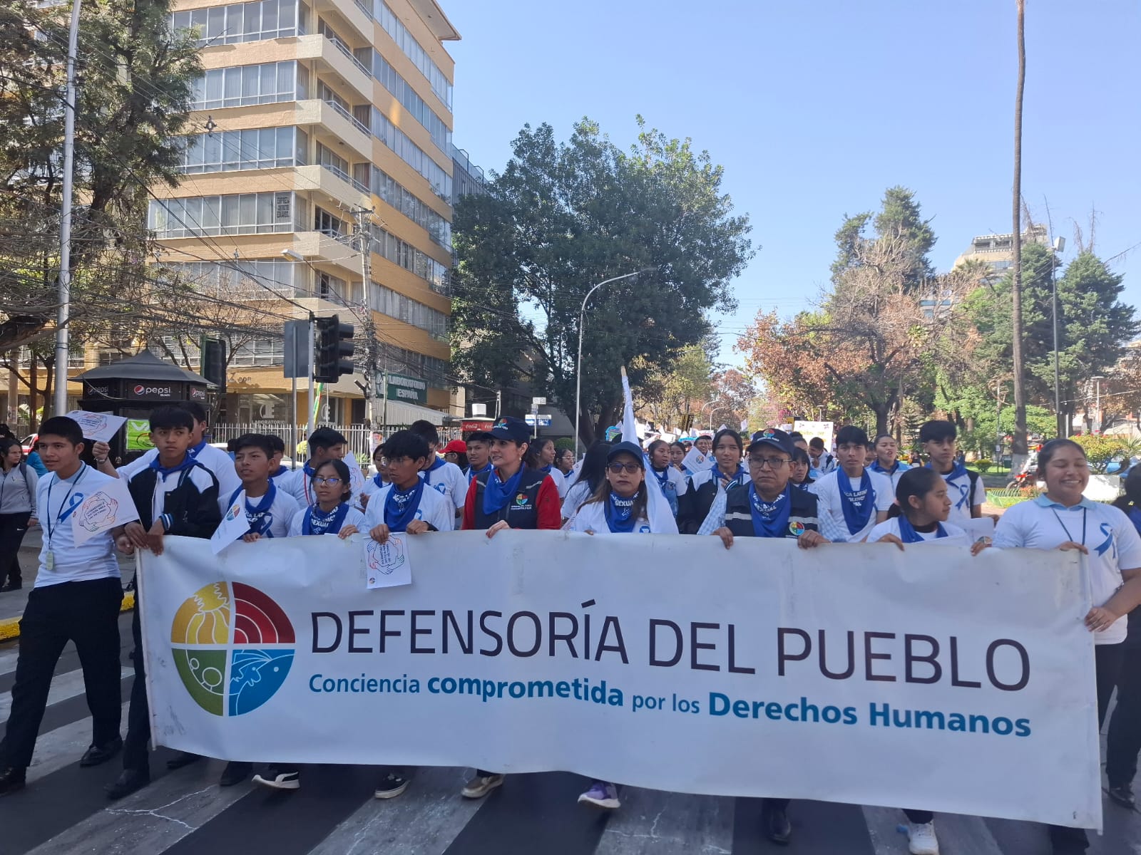 Defensor del Pueblo encabeza marcha nacional contra la violencia sexual a niñas, niños y adolescentes y advierte alta debilidad en atención de casos