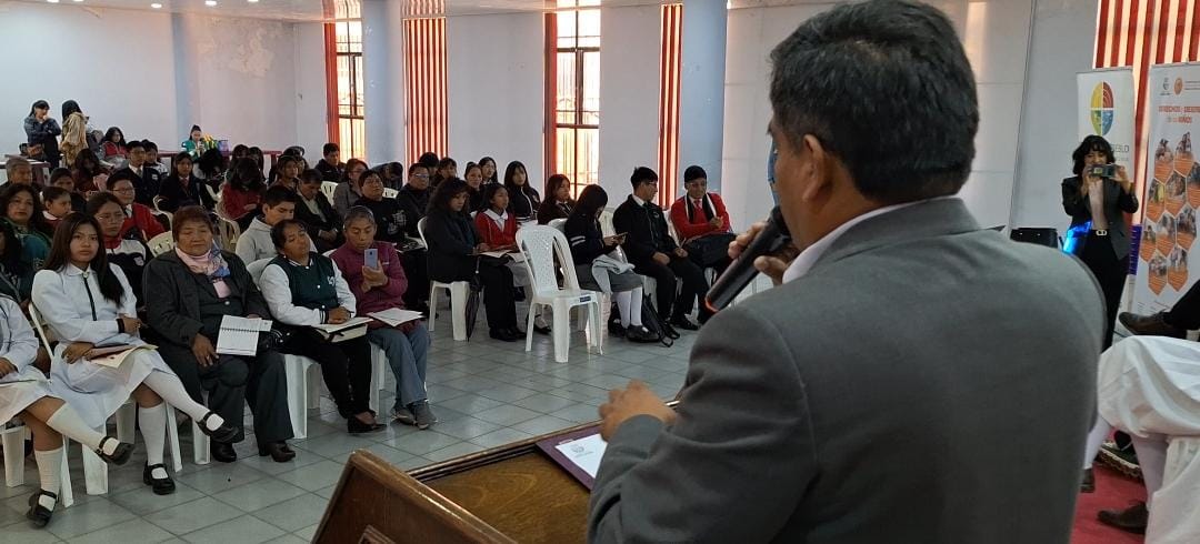 EN ORURO, DEFENSORAS Y DEFENSORES ESTUDIANTILES FORTALECERÁN EL PLAN DE CONVIVENCIA PACÍFICA Y ARMÓNICA DE UNIDADES EDUCATIVAS EN UN ENCUENTRO MUNICIPAL