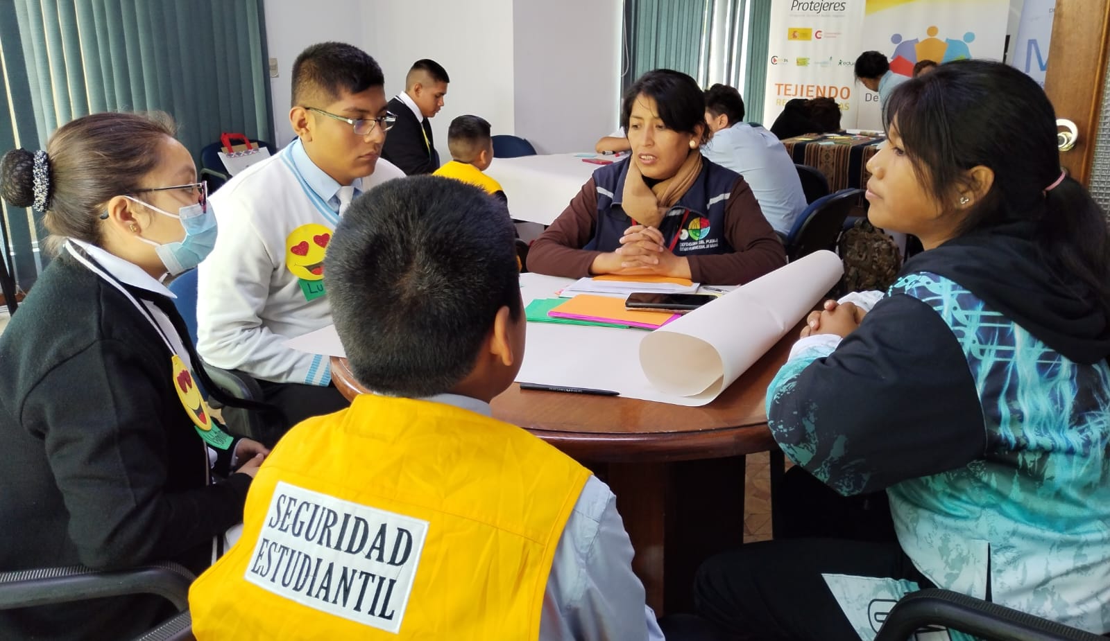 INICIA EL PRIMER ENCUENTRO DEPARTAMENTAL DEFENSORES ESTUDIANTILES EN ACCIÓN EN COCHABAMBA