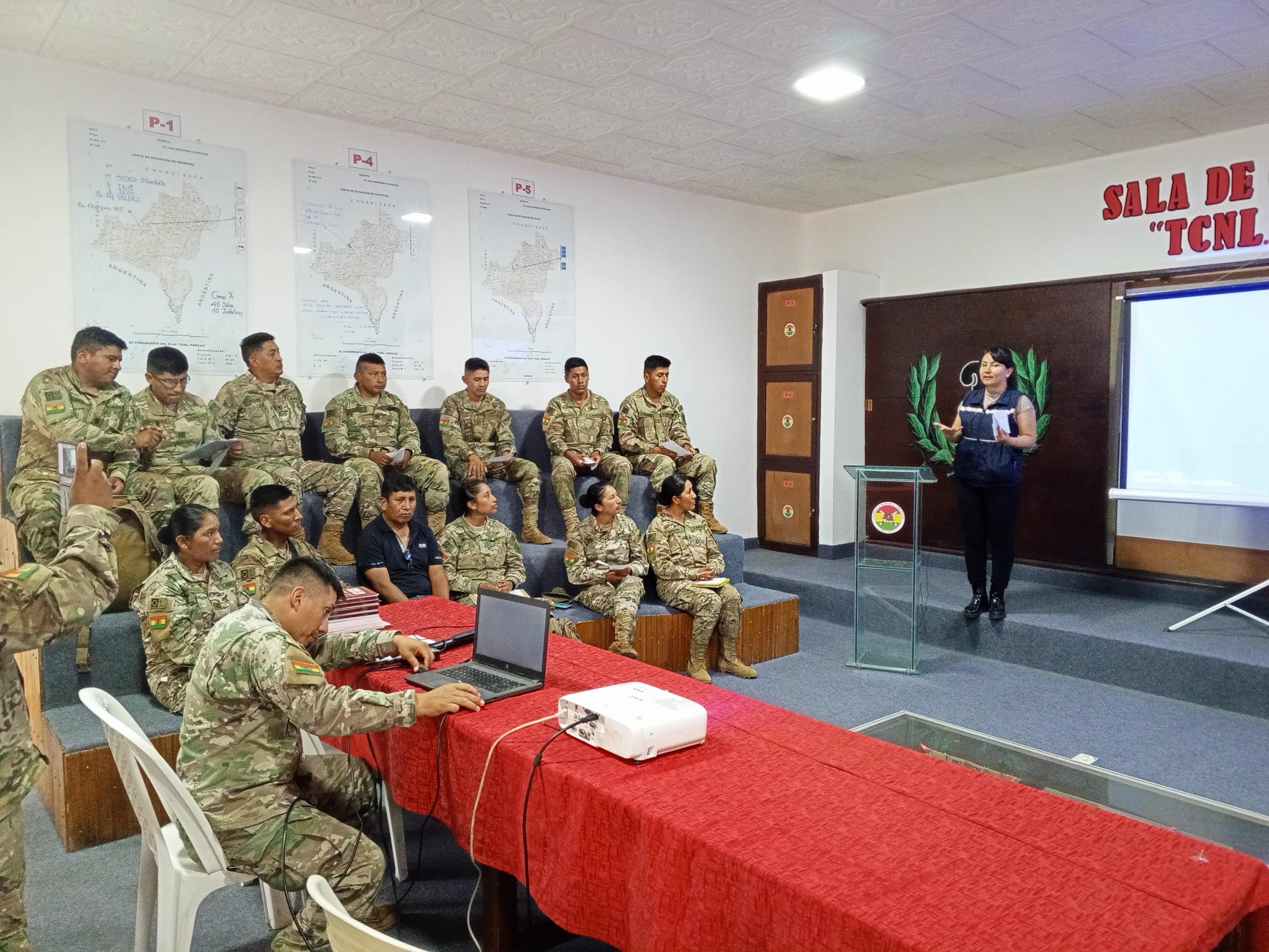 DEFENSORÍA DEL PUEBLO Y REGIMIENTO 20 DE INFANTERÍA PADILLA PROMUEVEN TALLER SOBRE CORRESPONSABILIDAD FAMILIAR