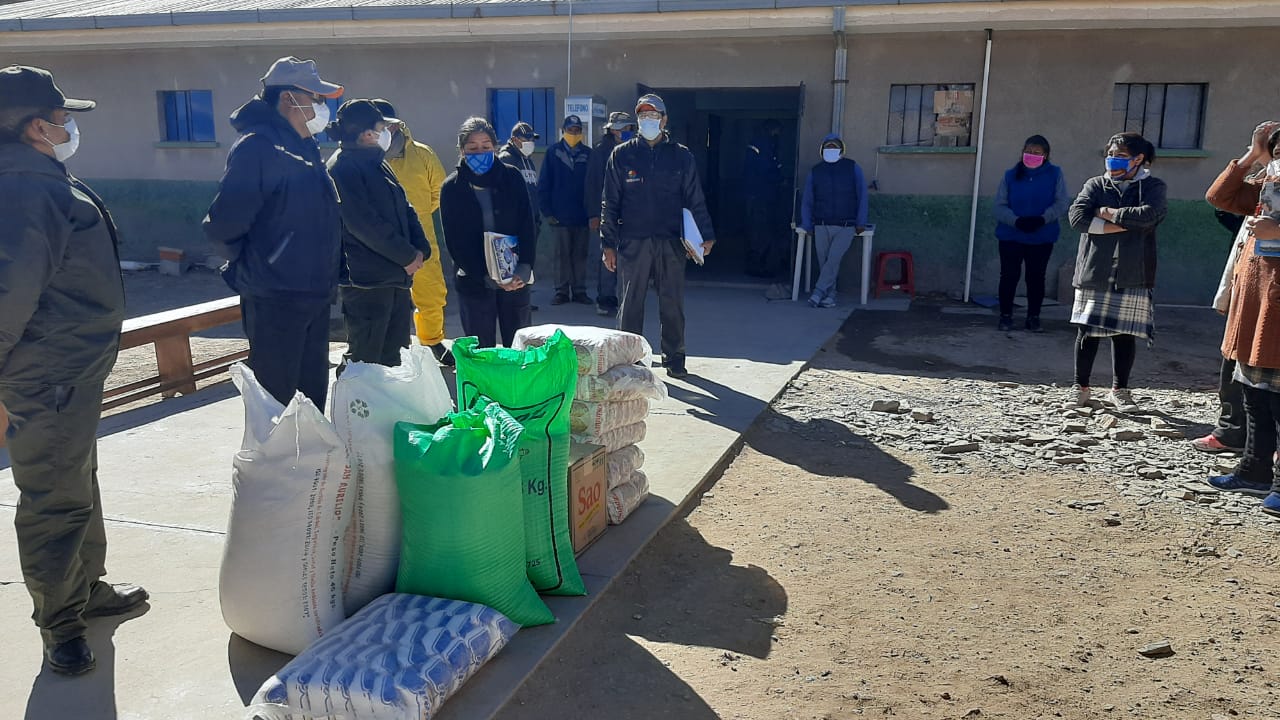 DEFENSORÍA DEL PUEBLO ORURO ENTREGA ALIMENTOS A PRIVADAS DE LIBERTAD DEL PENAL LA MERCED