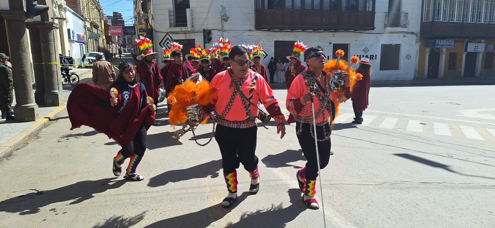 EN ORURO, DEFENSORÍA DEL PUEBLO PARTICIPA DE LA PRIMERA ENTRADA CULTURAL DE DANZA FOLCLÓRICA "POR UN BOLIVIA INCLUSIVA"