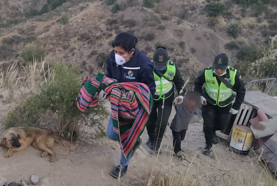 Defensoría del Pueblo, Niñez y Adolescencia y la Policía rescatan a 4 niños víctimas de maltrato