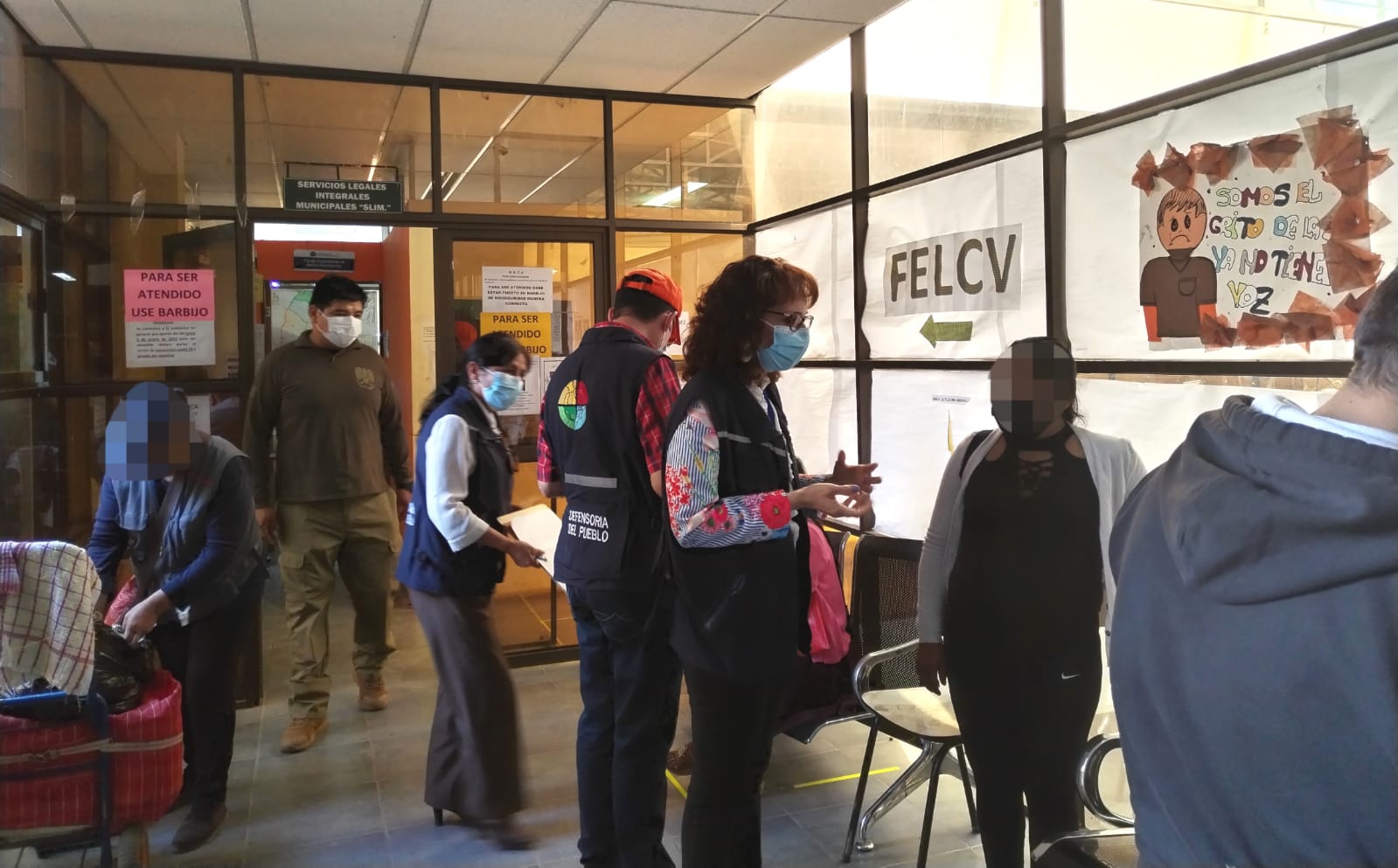 LA DEFENSORÍA DEL PUEBLO EVIDENCIA FALENCIAS EN LA INFRAESTRUCTURA Y ATENCIÓN A VÍCTIMAS QUE ACUDEN A LAS OFICINAS DE LA FUERZA ESPECIAL DE LUCHA CONTRA LA VIOLENCIA EN COCHABAMBA