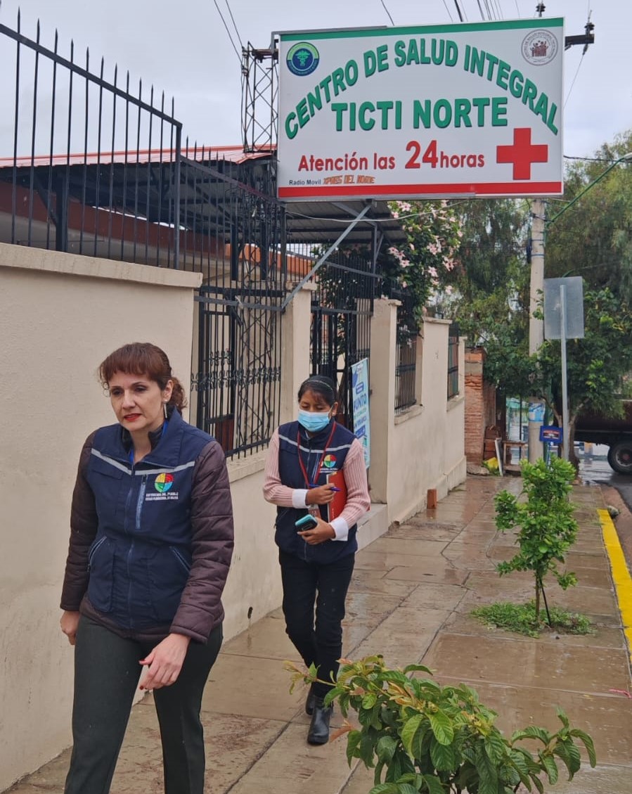 DEFENSORÍA DEL PUEBLO VERIFICA LA ATENCIÓN EN SALUD DE PERSONAS EN SITUACIÓN DE VULNERABILIDAD EN EL CENTRO DE SALUD TICTI NORTE DE COCHABAMBA