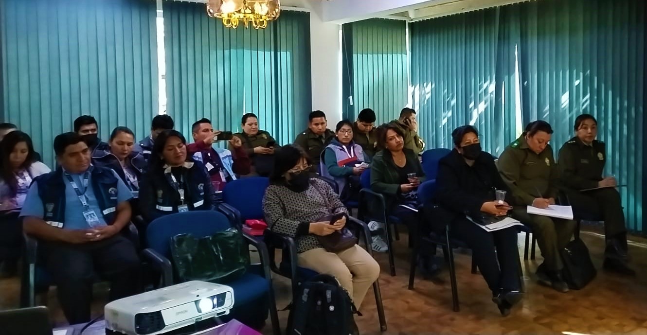 EN COCHABAMBA INSTITUCIONES Y SOCIEDAD CIVIL AÚNAN ESFUERZOS PARA TRABAJAR EN PREVENCIÓN DE LA VIOLENCIA HACIA LAS NIÑAS, NIÑOS Y ADOLESCENTES