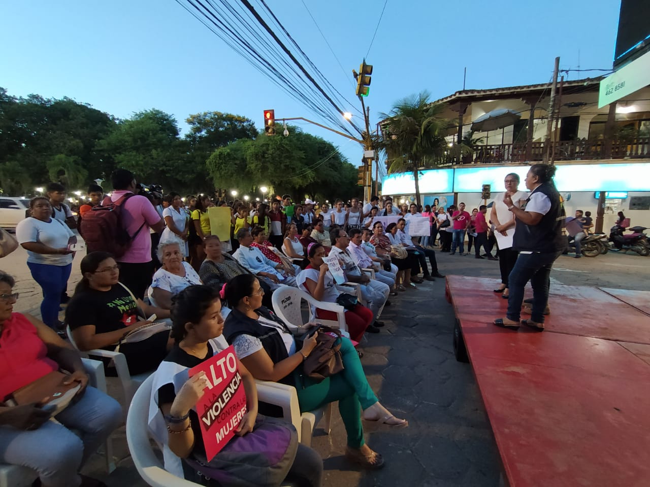 ACTIVIDAD EN CONMEMORACIÓN AL DÍA INTERNACIONAL DE ELIMINACIÓN DE LA VIOLENCIA EN CONTRA DE LA MUJER