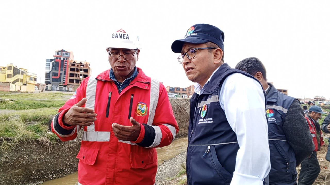 Crecida de río: Defensor del Pueblo realiza verificación in situ en la U.E. Franz Tamayo y verifica afectación directa e indirecta a cerca de un millar de estudiantes