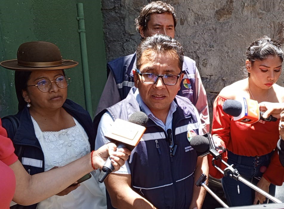 DEFENSOR DEL PUEBLO INFORMA QUE COMO MNP SE GESTIONÓ ALIMENTACIÓN, ACCESO A LA DEFENSA Y COMUNICACIÓN PARA LOS 63 APREHENDIDOS EN PAROTANI QUE ESTÁN EN LA FELCC DE LA PAZ