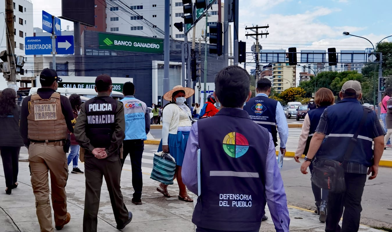 LA DEFENSORÍA DEL PUEBLO EN COCHABAMBA PONDERA TRABAJO INTERINSTITUCIONAL EN VERIFICATIVOS A POBLACIONES EN SITUACIÓN DE CALLE