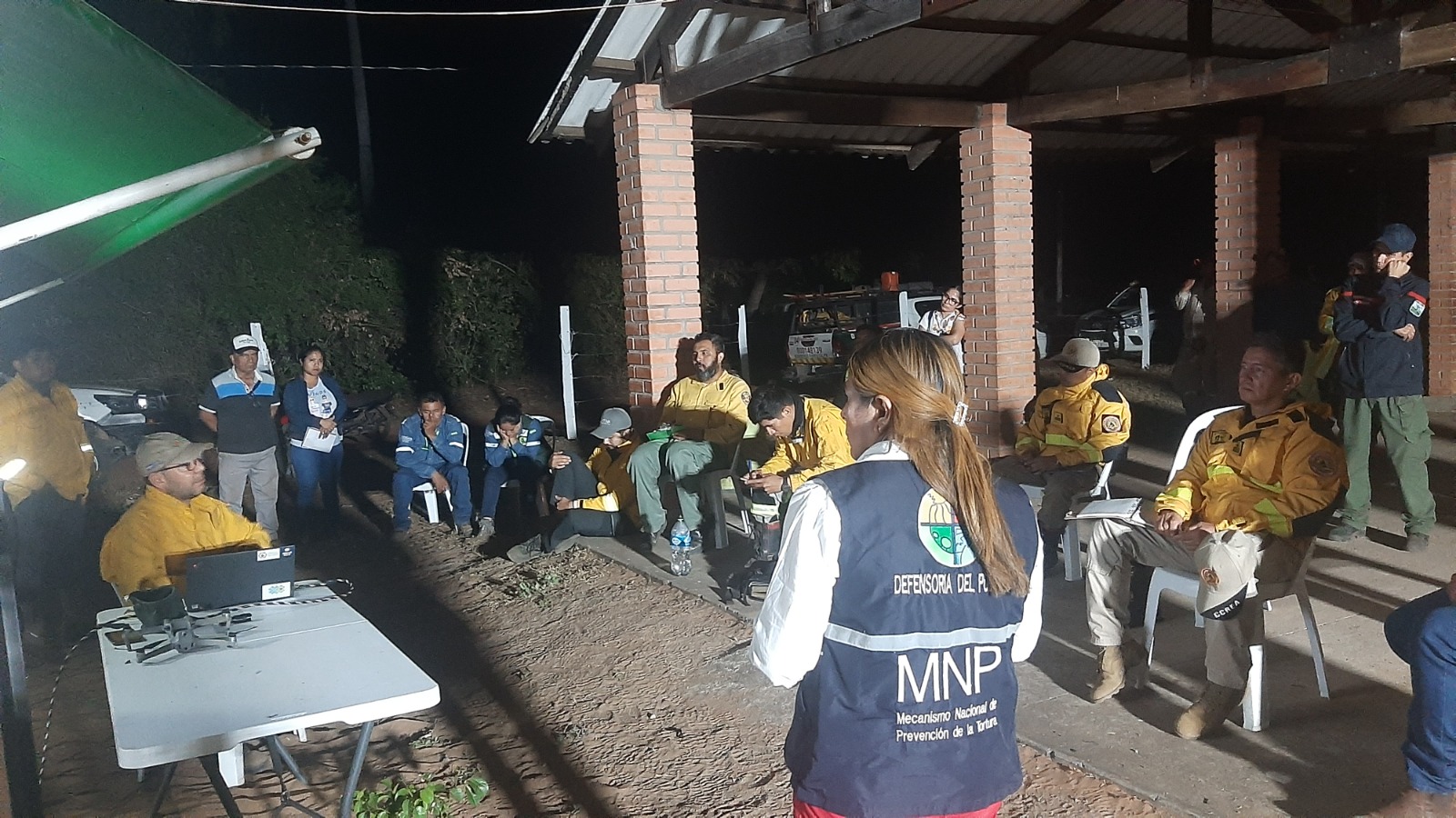 DEFENSORÍA DEL PUEBLO CONSTATA CRÍTICA SITUACIÓN EN ROBORÉ A CAUSA DE LOS INCENDIOS FORESTALES Y EMITE REQUERIMIENTOS A INSTANCIAS LLAMADAS POR LEY